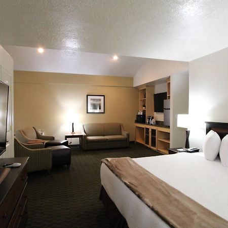 Dinosaur Inn & Suites เวอร์นอล ภายนอก รูปภาพ